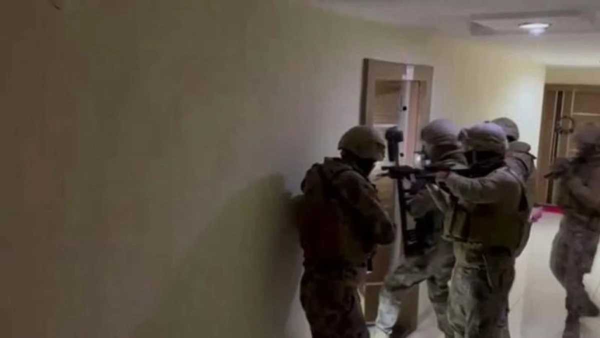 5 ilde &ccedil;ağrı merkezi dolandırıcılığına baskın: 16 g&ouml;zaltı