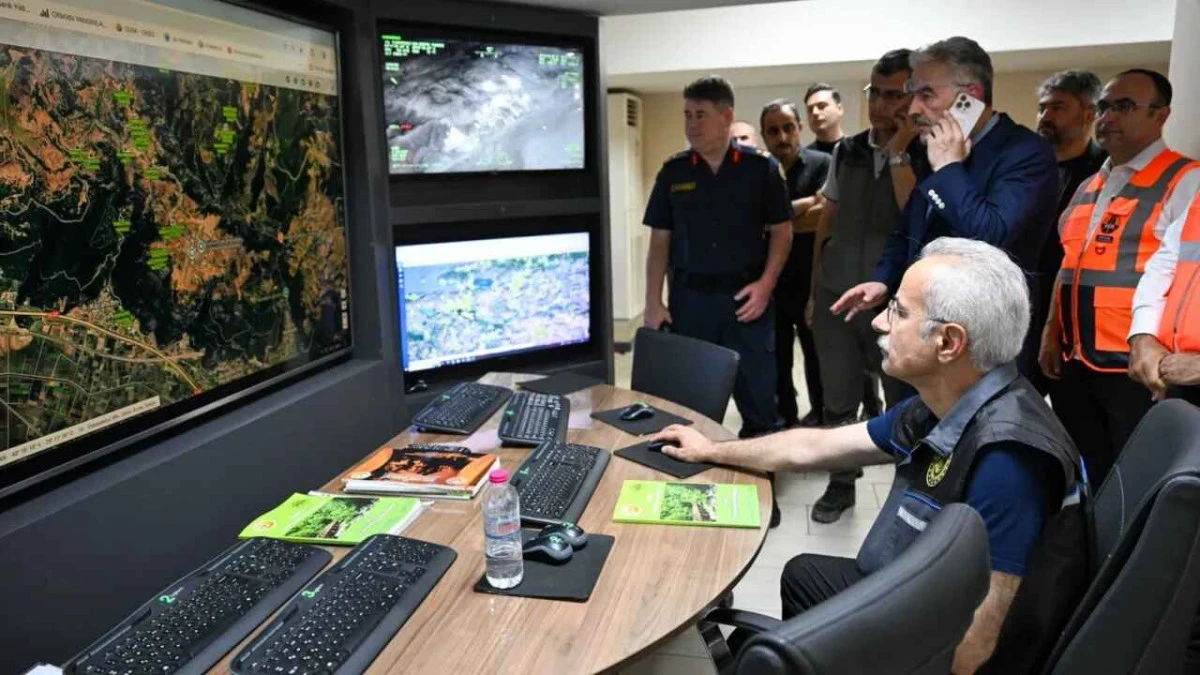 Bursa&rsquo;da Orman Yangını: 3 Bin Hektar Alan K&uuml;l Oldu, M&uuml;cadele S&uuml;r&uuml;yor