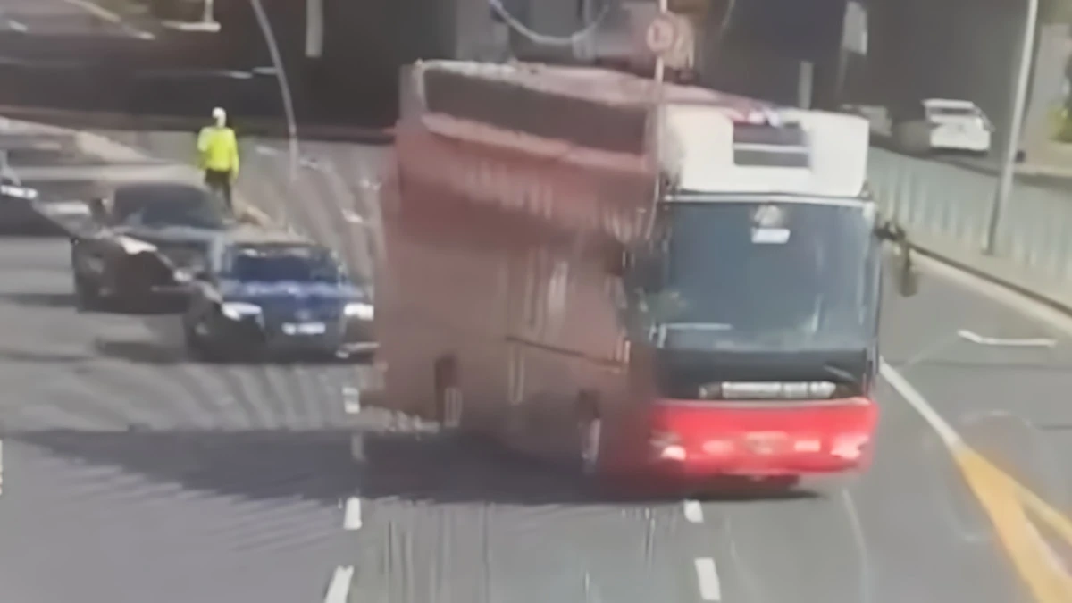 CHP otob&uuml;s&uuml; &ldquo;silah&rdquo; sayıldı: Şof&ouml;re 13.5 yıl hapis istemi