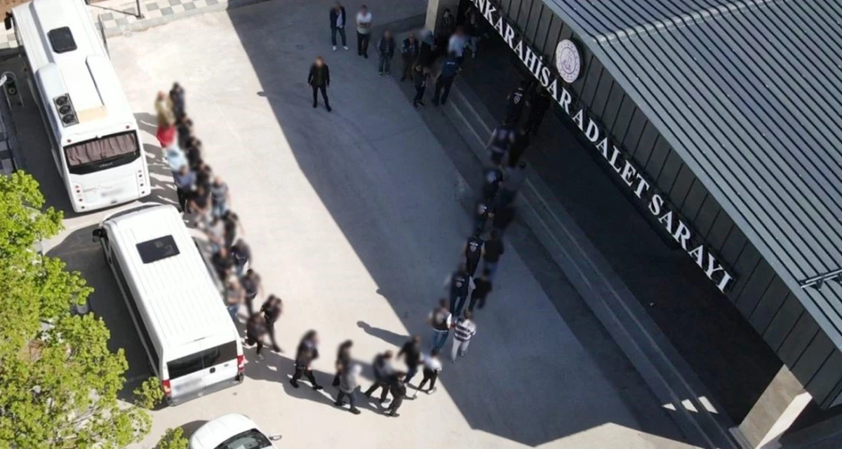 Cumhuriyet tarihinin en b&uuml;y&uuml;k siber dolandırıcılık operasyonu ger&ccedil;ekleştirildi