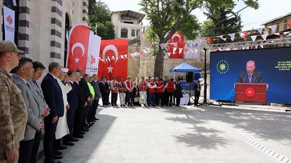 Depremde Hasar G&ouml;ren Kurtuluş Camii Yeniden İbadete A&ccedil;ıldı