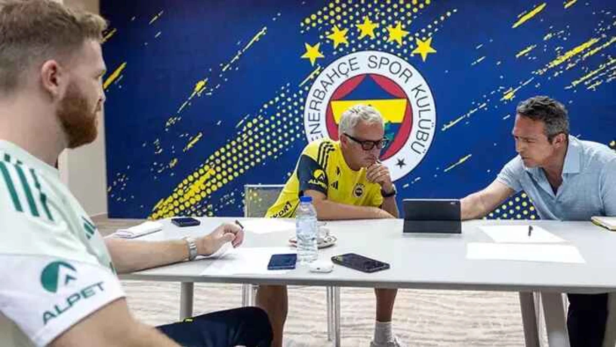 Fenerbah&ccedil;e&rsquo;de Transfer Zirvesi: Asensio İptal, Mourinho Tepkili