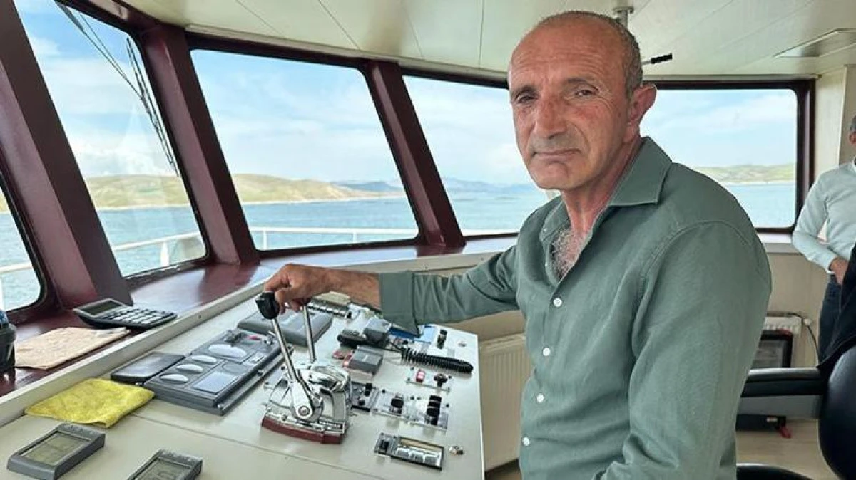 Feribotta Hizmetli Olarak Başladı, 30 Yıldır Kaptanlık Yapıyor