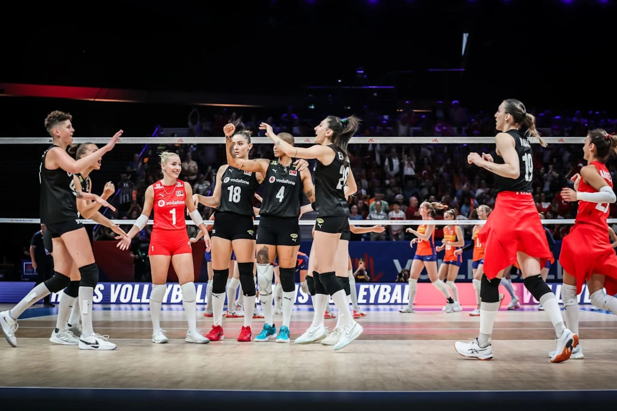 Filenin Sultanları, VNL&rsquo;de &Ccedil;ekya ile Karşılaşıyor