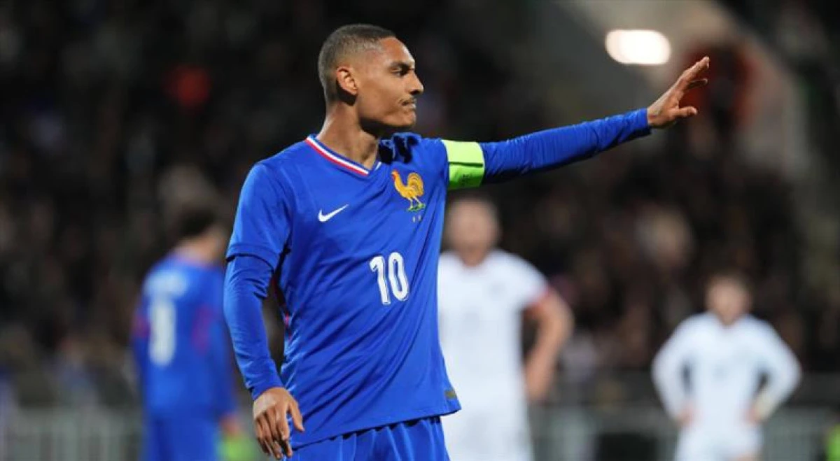 Galatasaray&rsquo;dan Enzo Millot Hamlesi: Transfer G&ouml;r&uuml;şmeleri Başladı