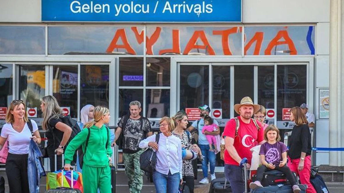 H&uuml;rm&uuml;z Boğazı kapanırsa turizm ağır darbe alır