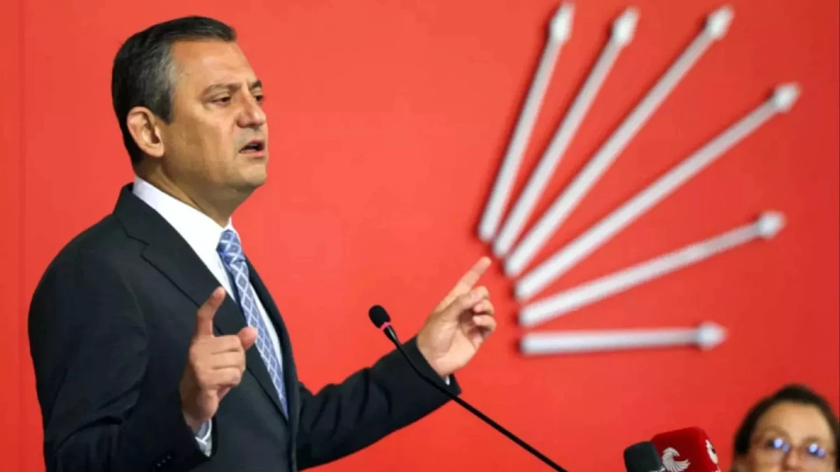 &Ouml;zg&uuml;r &Ouml;zel: "Cumhurbaşkanı Yavaş, Başbakan İmamoğlu Olur"