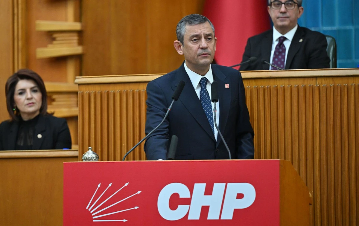 &Ouml;zg&uuml;r &Ouml;zel: "PKK'nin silah bırakma adımını memnuniyetle karşılıyoruz"