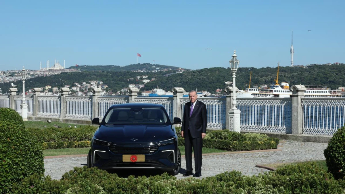 umhurbaşkanı Erdoğan togg T10F&rsquo;nin Test S&uuml;r&uuml;ş&uuml;n&uuml; Ger&ccedil;ekleştirdi